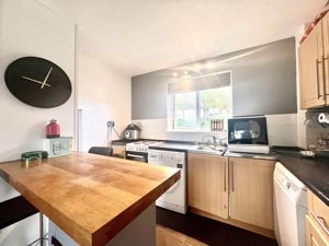 Kitchen- click for photo gallery